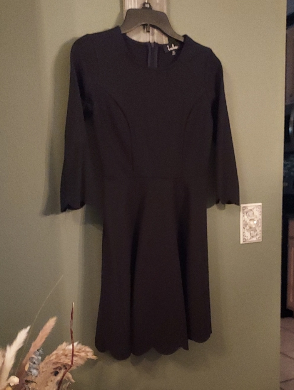 Lulus Black Scallop-Hem A-Line Dress - XS